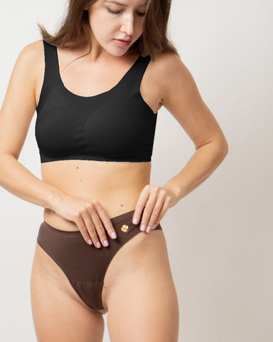 files/Pull_Over_Bra_Front_468eff29-6274-486f-92a2-05fd11edd97f.jpg